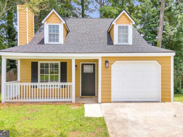 1044 Autumn Crest Court, Stone Mountain, GA 30083