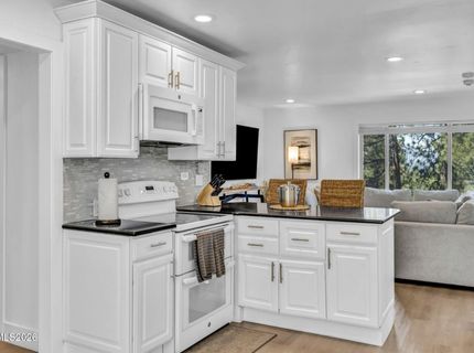 155 Holly Lane, Stateline, NV 89449 Photo