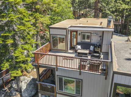 155 Holly Lane, Stateline, NV 89449 Photo