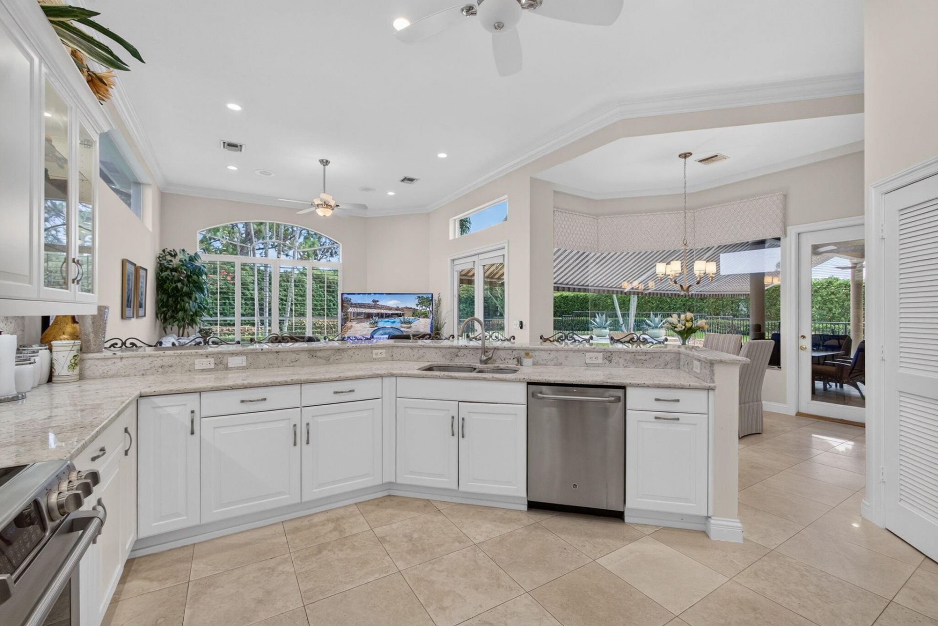 2773 Tecumseh Drive, West Palm Beach, FL 33409 Photo