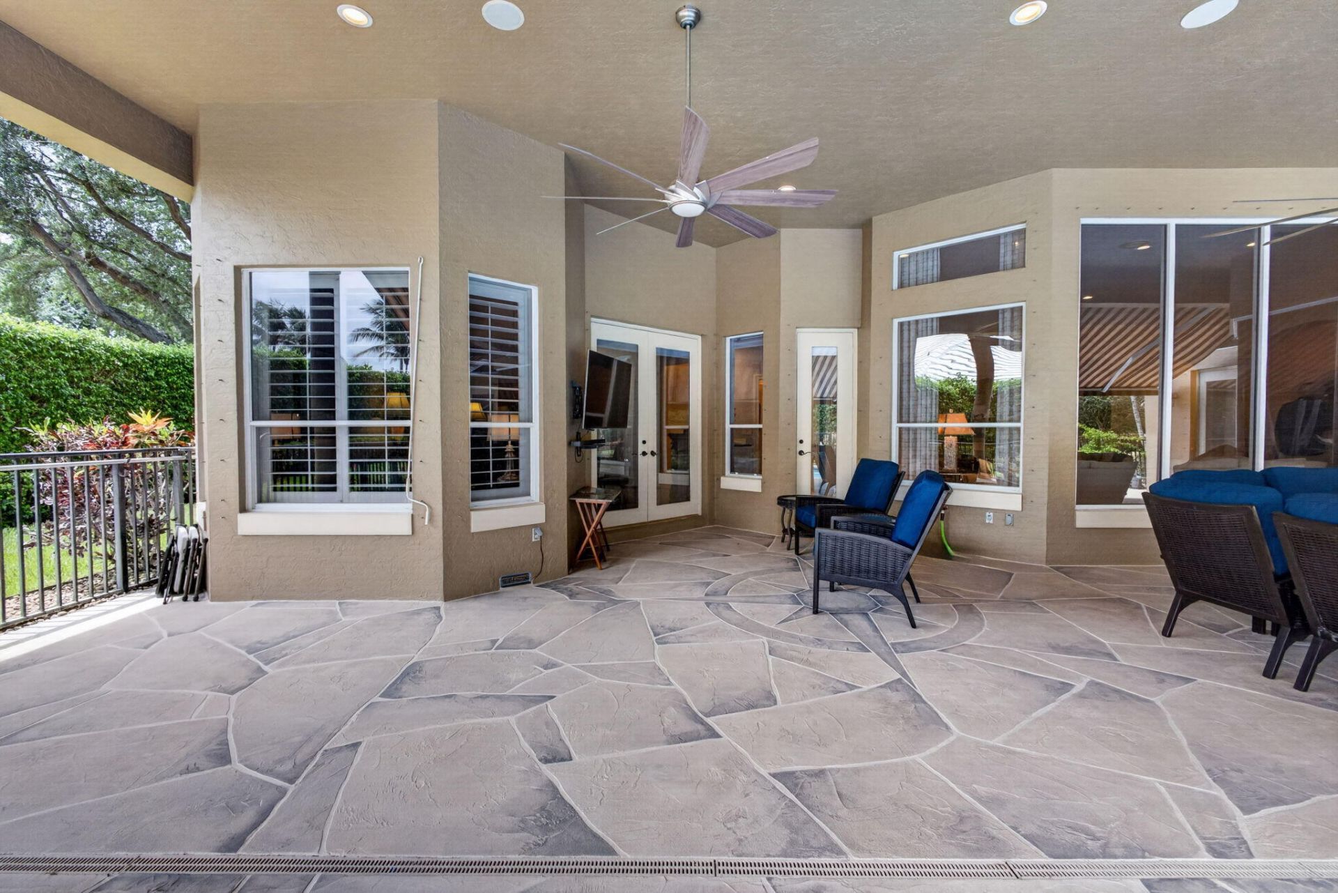 2773 Tecumseh Drive, West Palm Beach, FL 33409 Photo