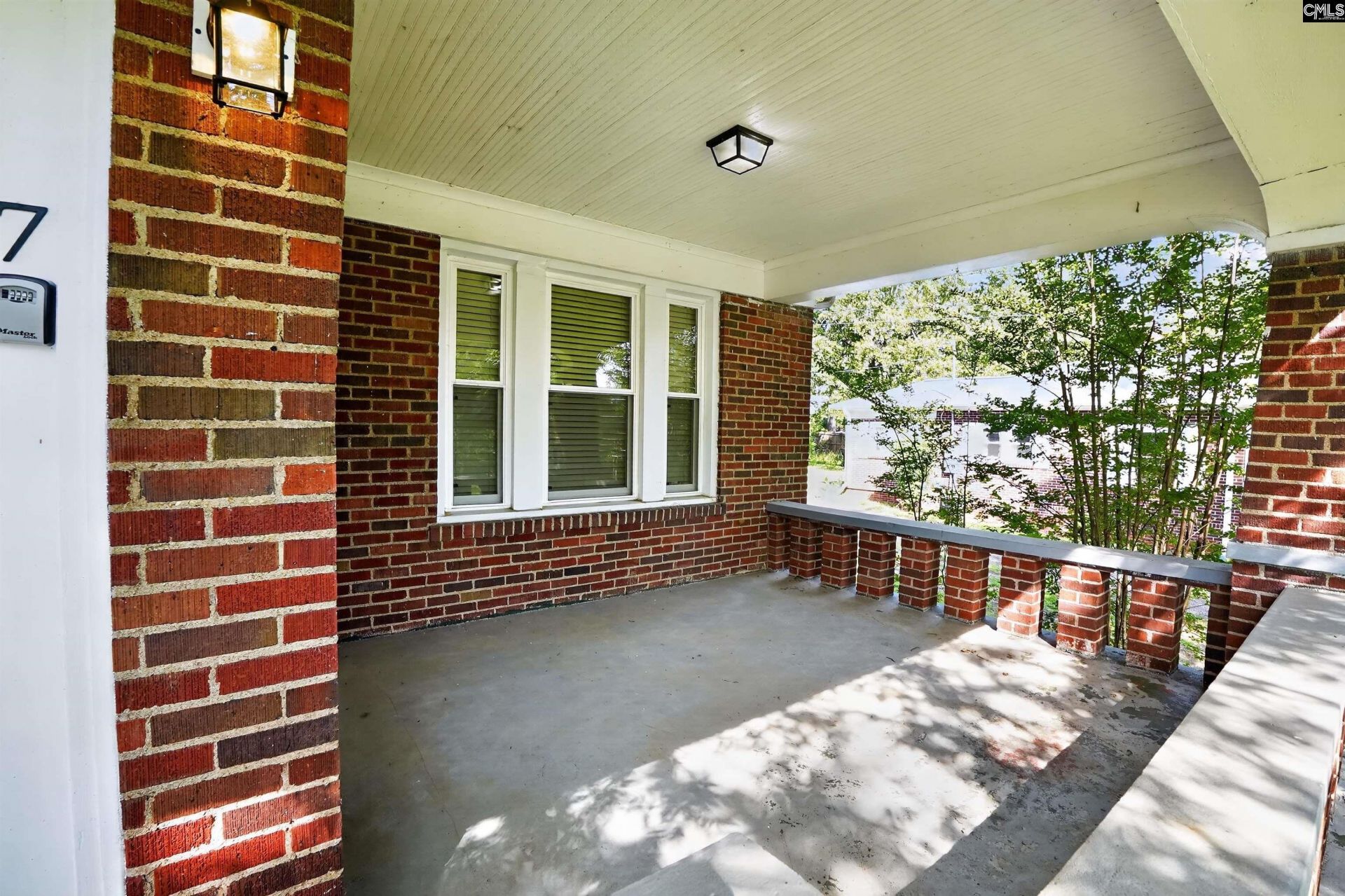 517 Creswell Avenue  Photo 5