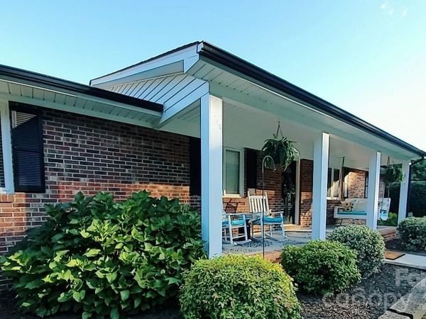 318 Rutledge Road, Mount Holly, NC 28120