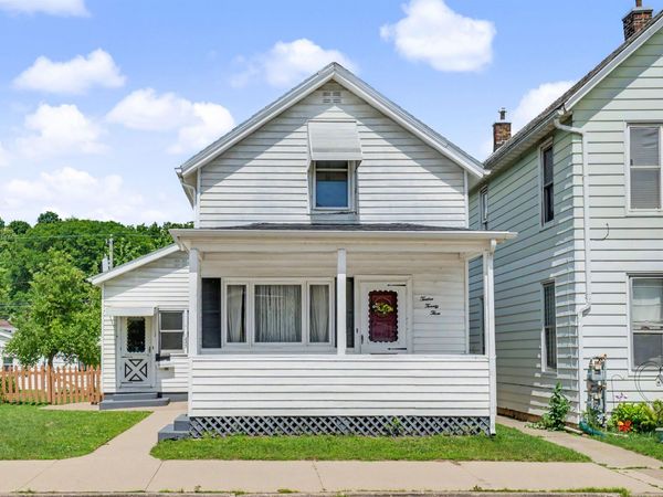 1223 Rhomberg Avenue, Dubuque, IA 52001
