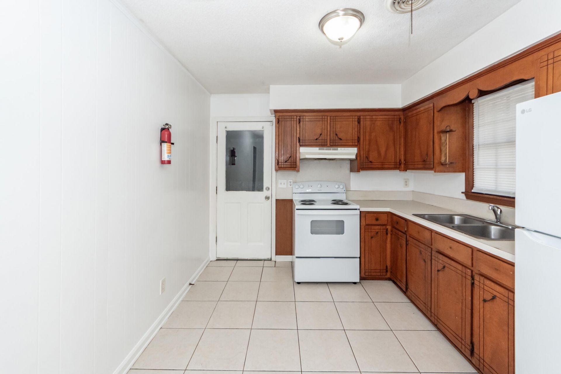 107 Greenhurt Avenue Photo 10