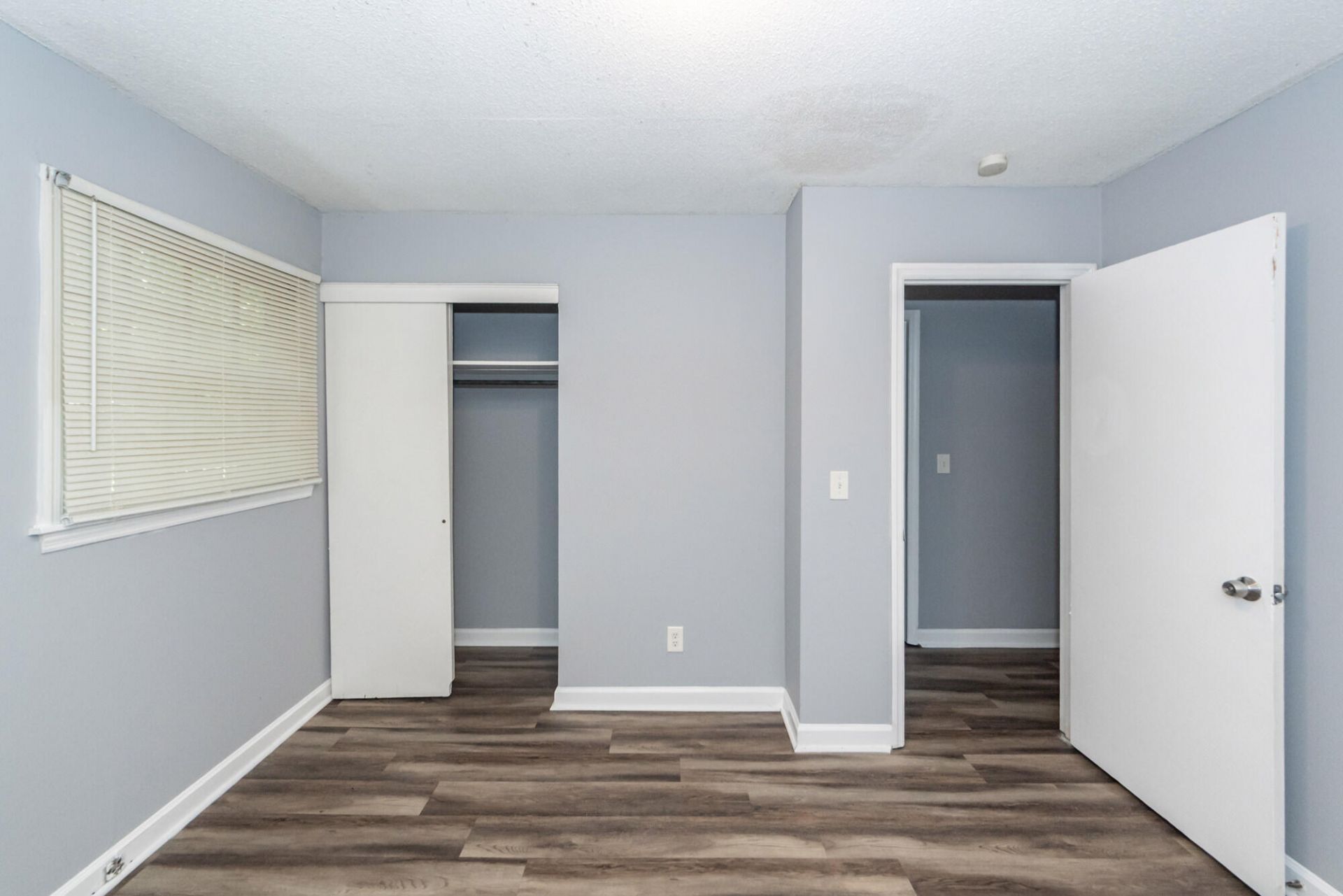 107 Greenhurt Avenue Photo 15