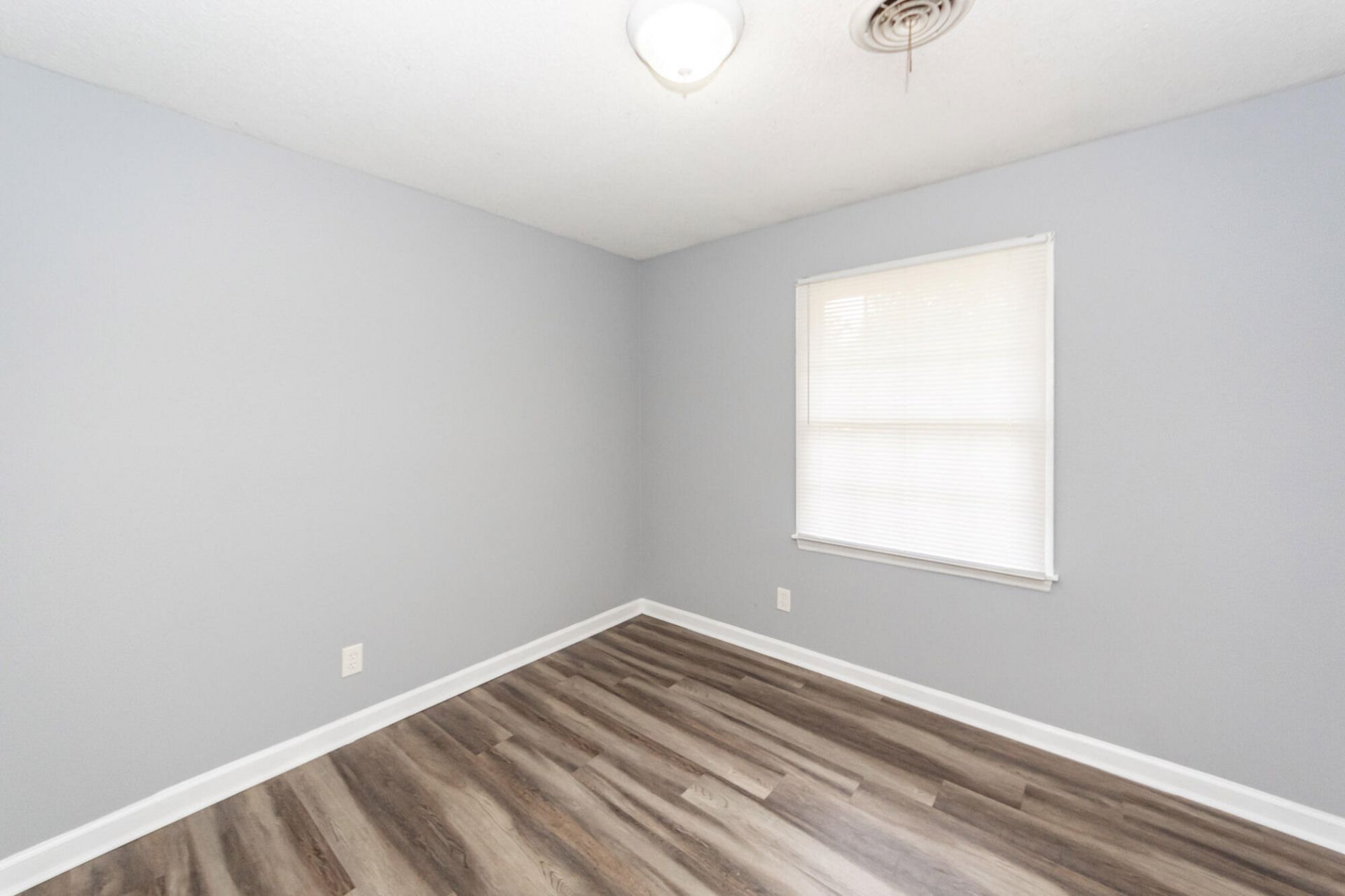 107 Greenhurt Avenue Photo 23