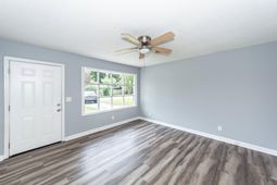 107 Greenhurt Avenue photo 4
