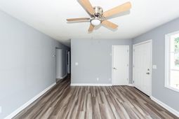 107 Greenhurt Avenue photo 4