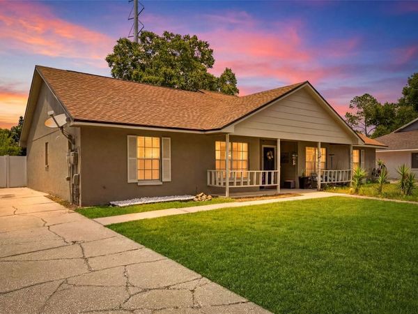 3257 LAUREL DALE DRIVE , TAMPA, FL 33618