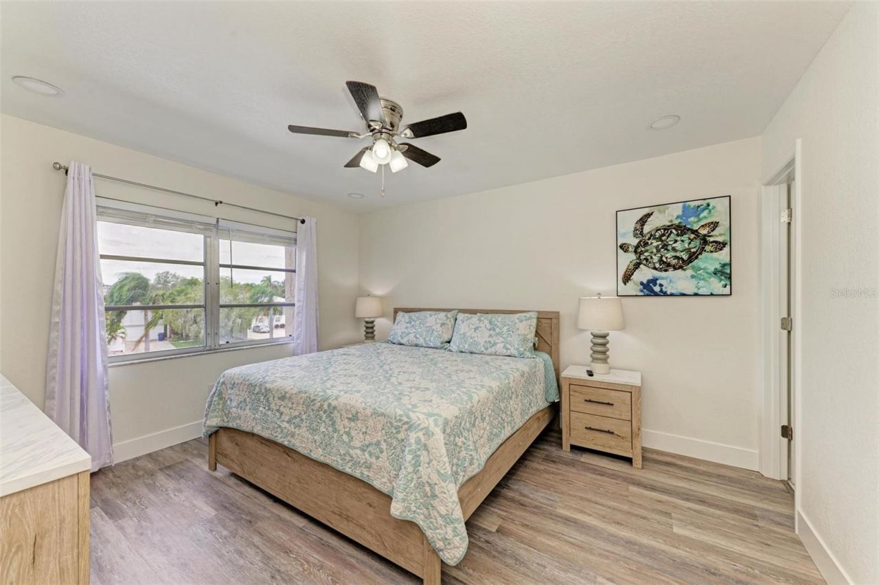 6470 Hollywood Boulevard, Unit 307, Sarasota, FL 34231 Photo
