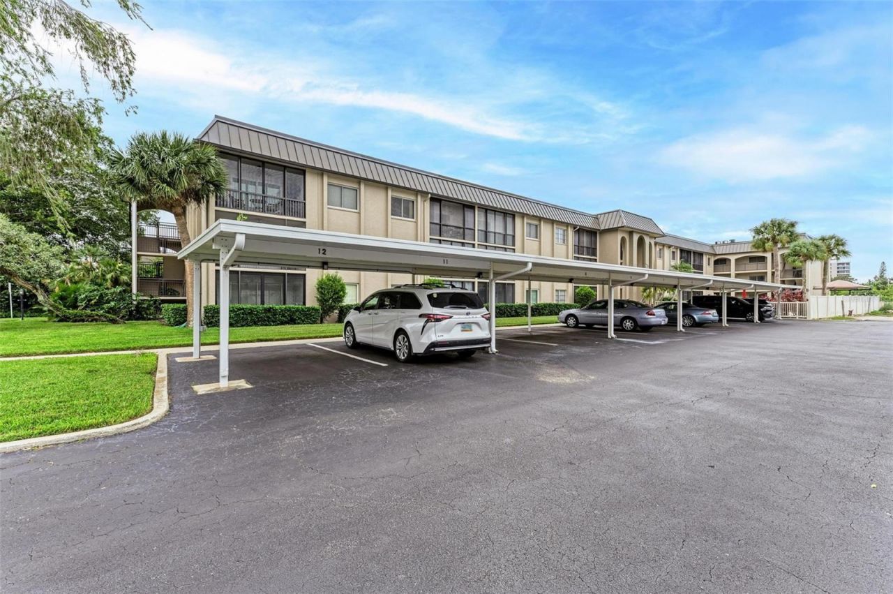 6470 Hollywood Boulevard, Unit 307, Sarasota, FL 34231 Photo