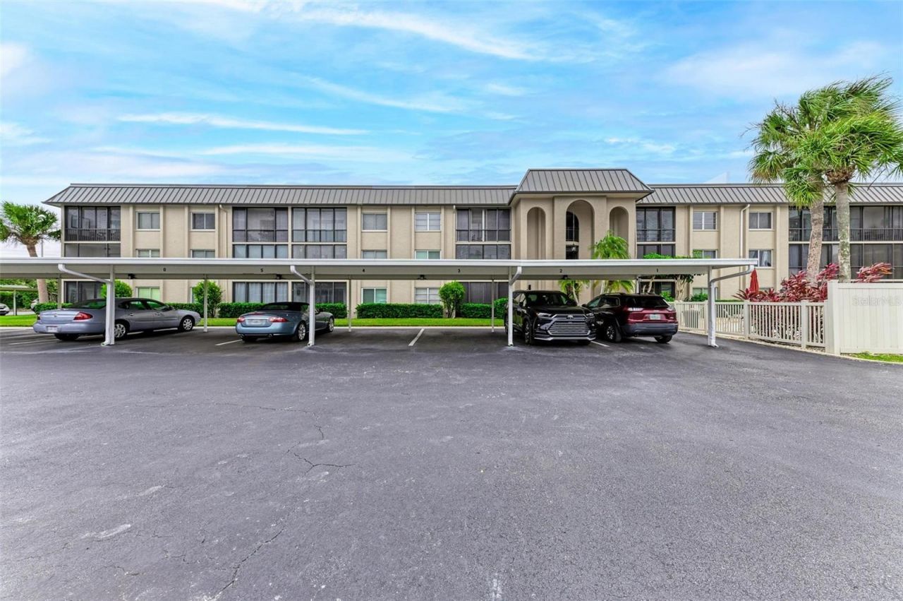 6470 Hollywood Boulevard, Unit 307, Sarasota, FL 34231 Photo