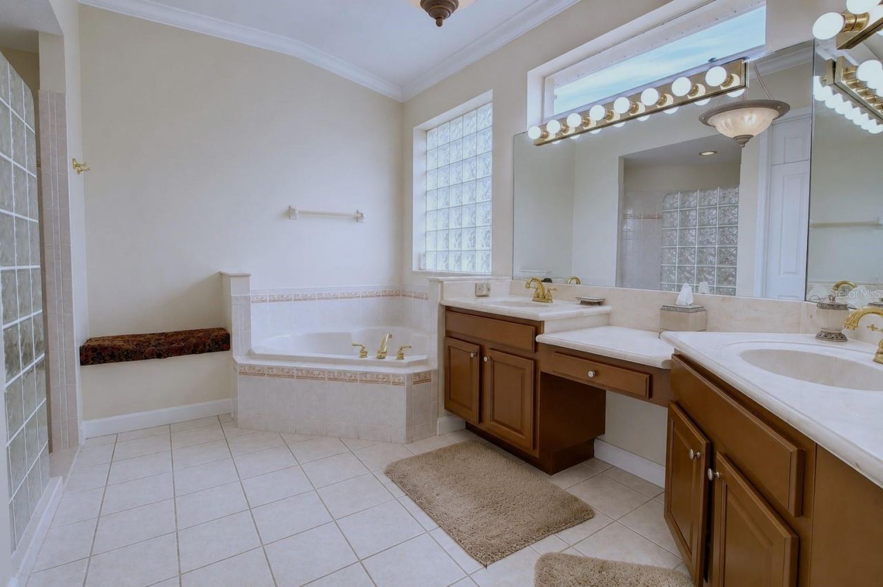 1954 Elkhorn Court , Longwood, FL 32750 Photo