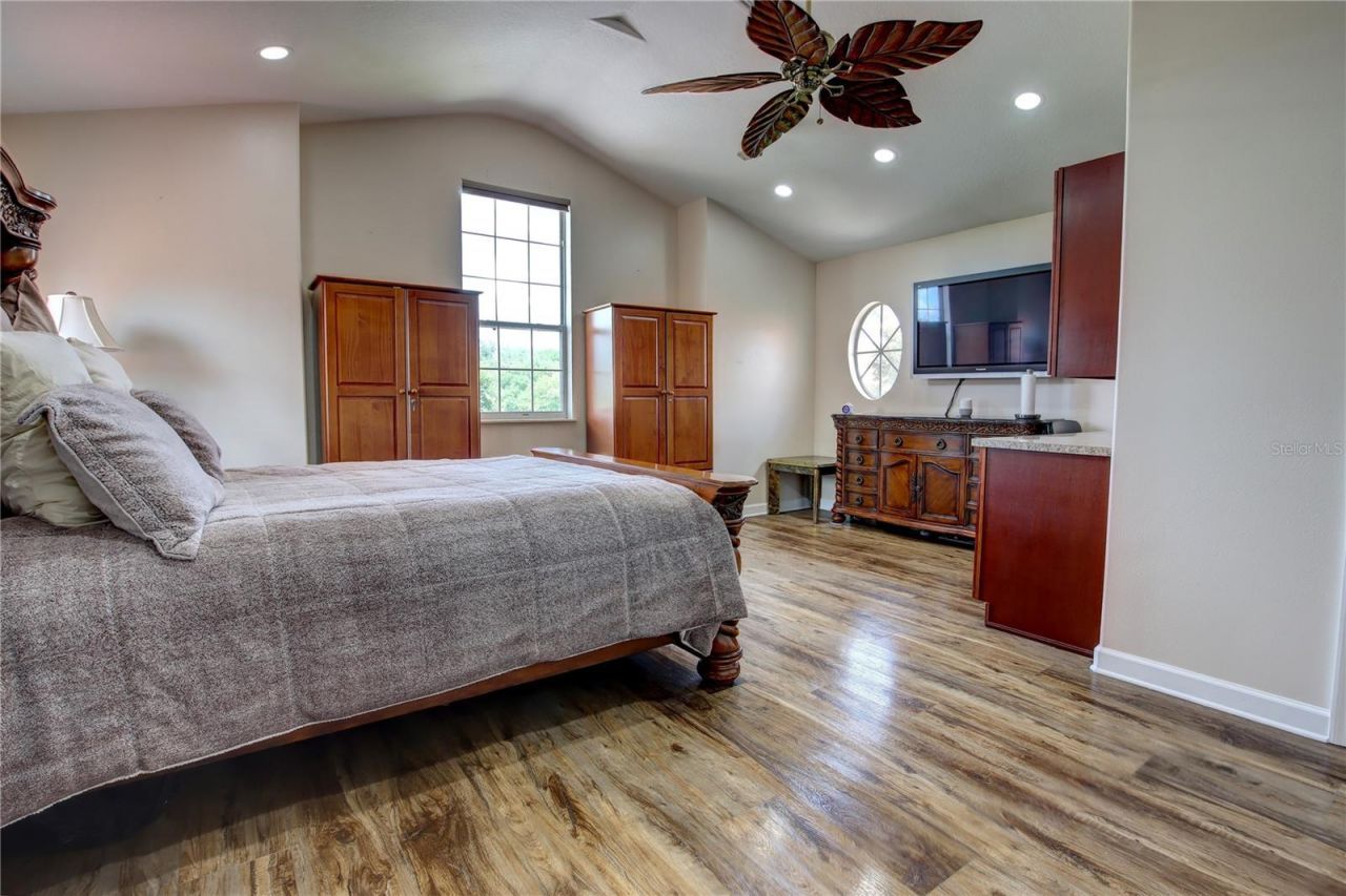 1954 Elkhorn Court , Longwood, FL 32750 Photo