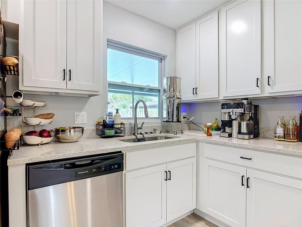 8676 Hillside Drive , Orlando, FL 32810 Photo