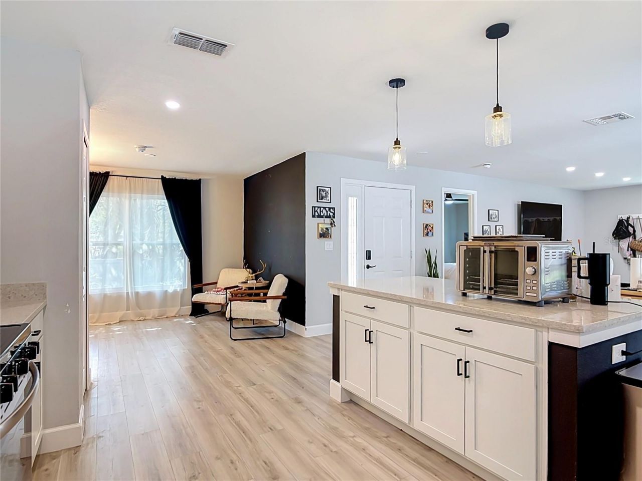 8676 Hillside Drive , Orlando, FL 32810 Photo