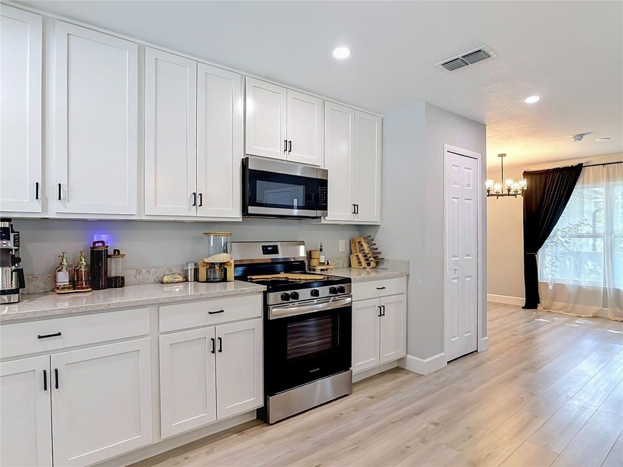 8676 Hillside Drive , Orlando, FL 32810 Photo