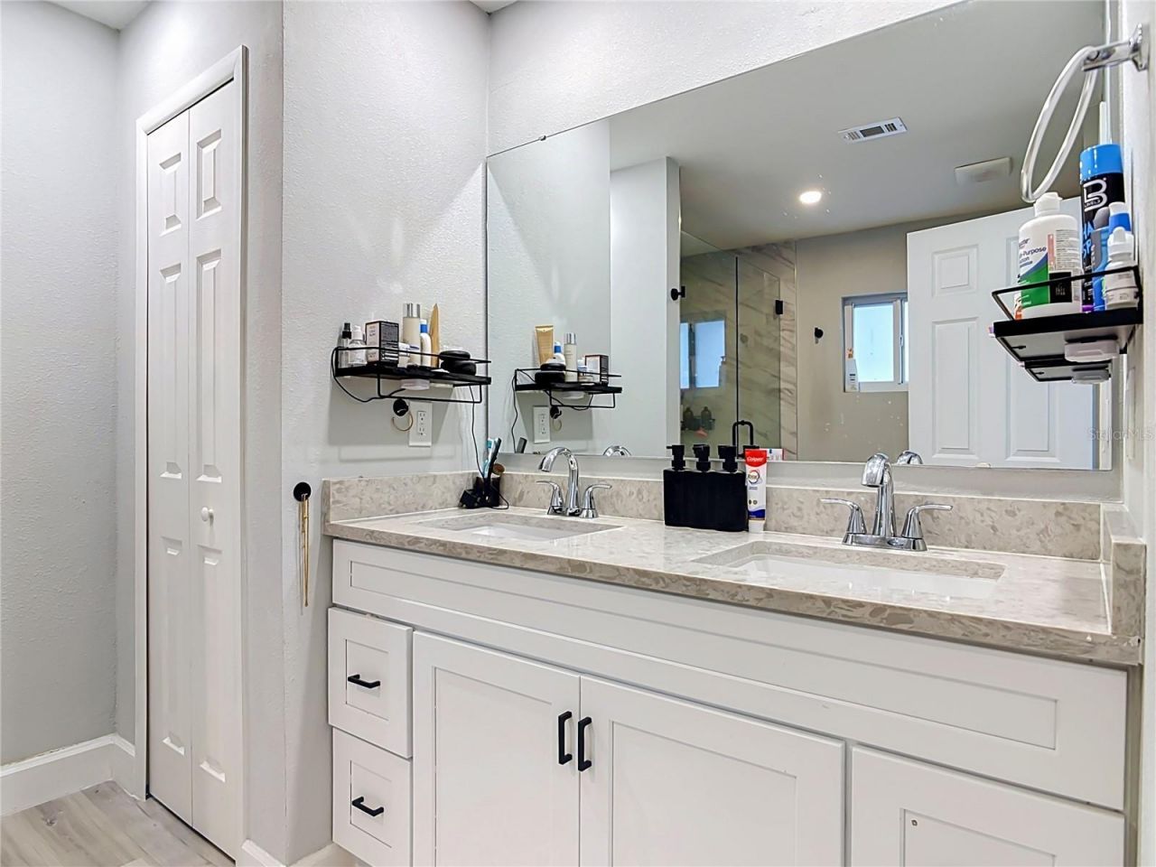 8676 Hillside Drive , Orlando, FL 32810 Photo