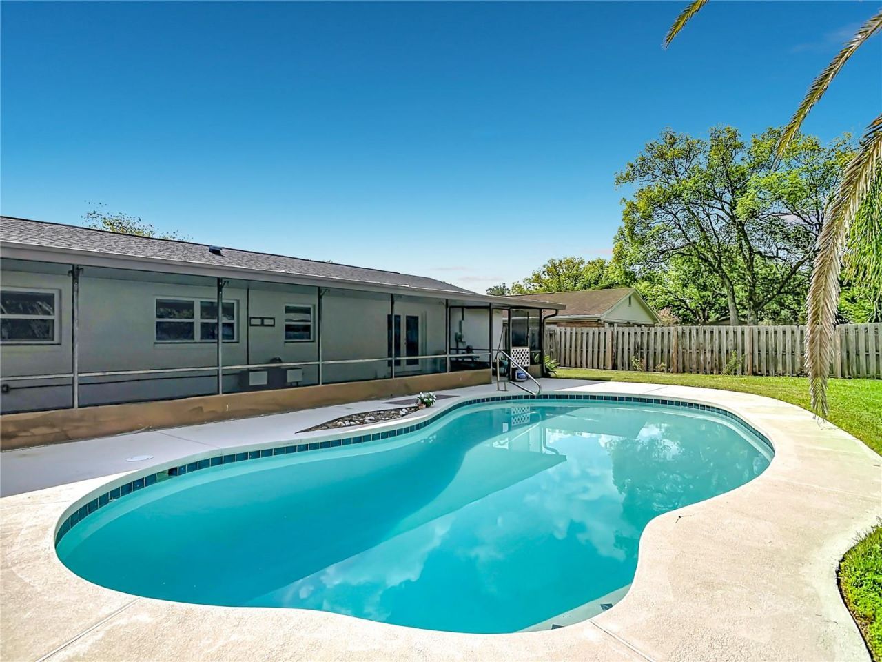 8676 Hillside Drive , Orlando, FL 32810 Photo