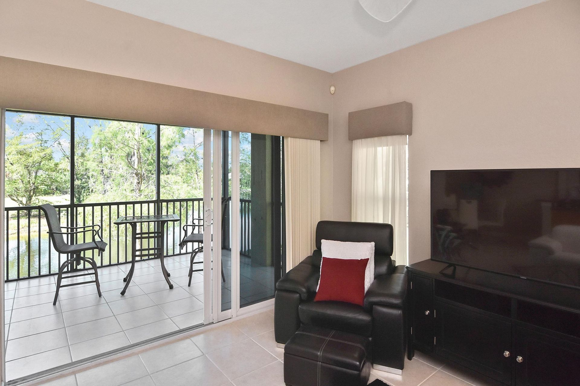 10021 Lake Cove, Unit 101, Fort Myers, FL 33908 Photo