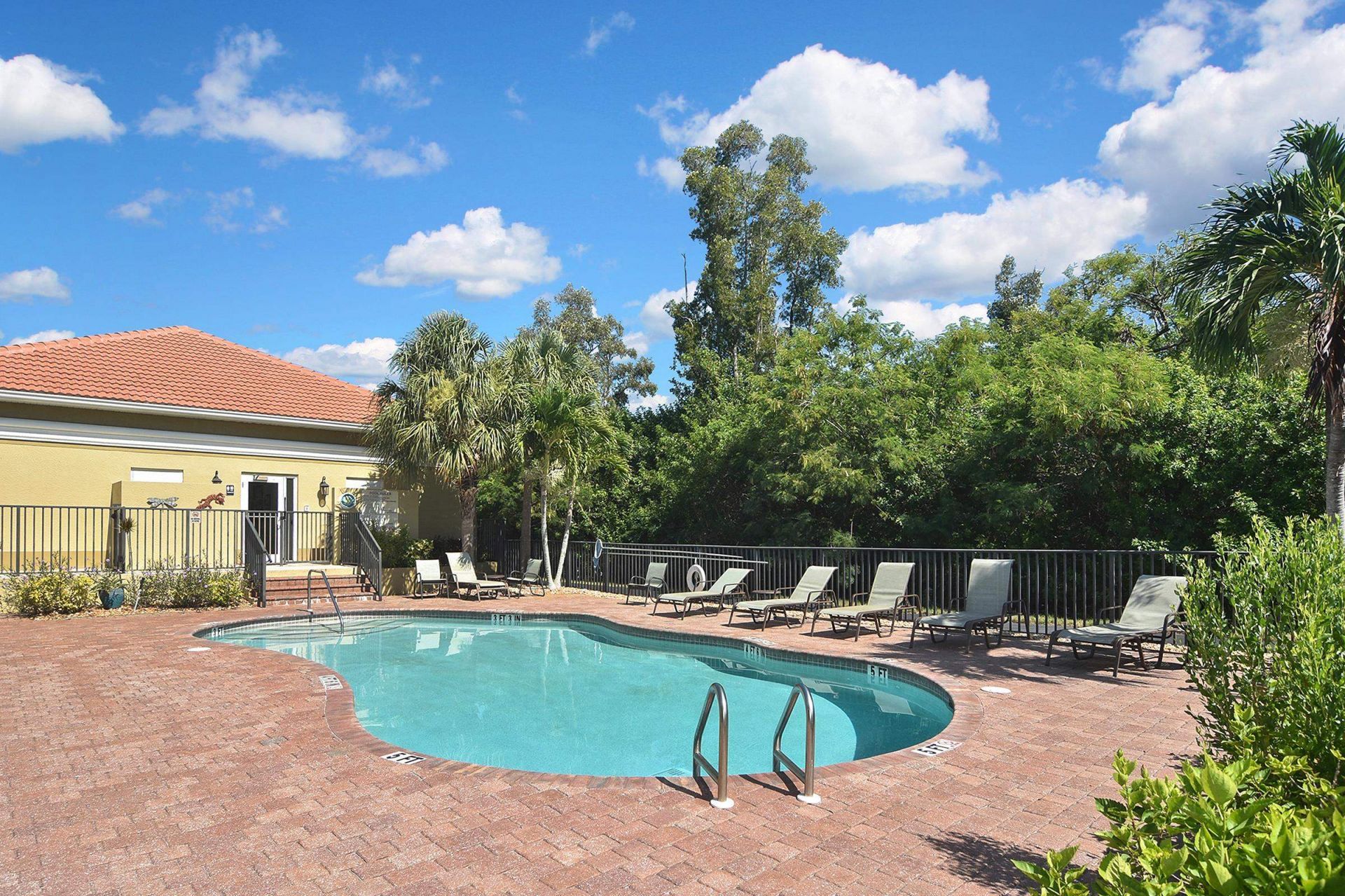 10021 Lake Cove, Unit 101, Fort Myers, FL 33908 Photo