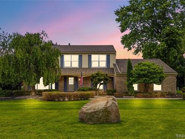 3495 Macnichol Trail, West Bloomfield Twp, MI 48323