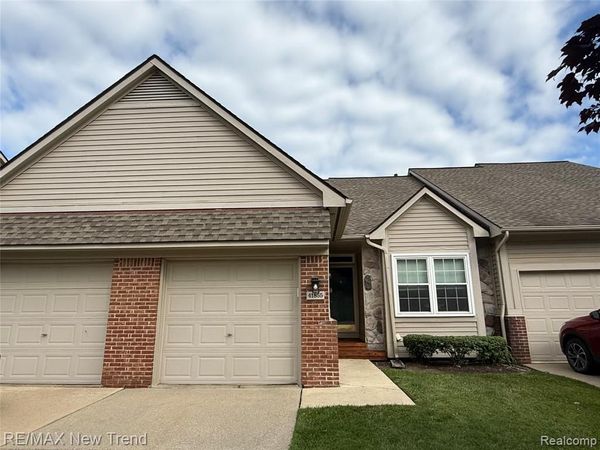 41855 CANTEBURY Drive, Novi, MI 48377