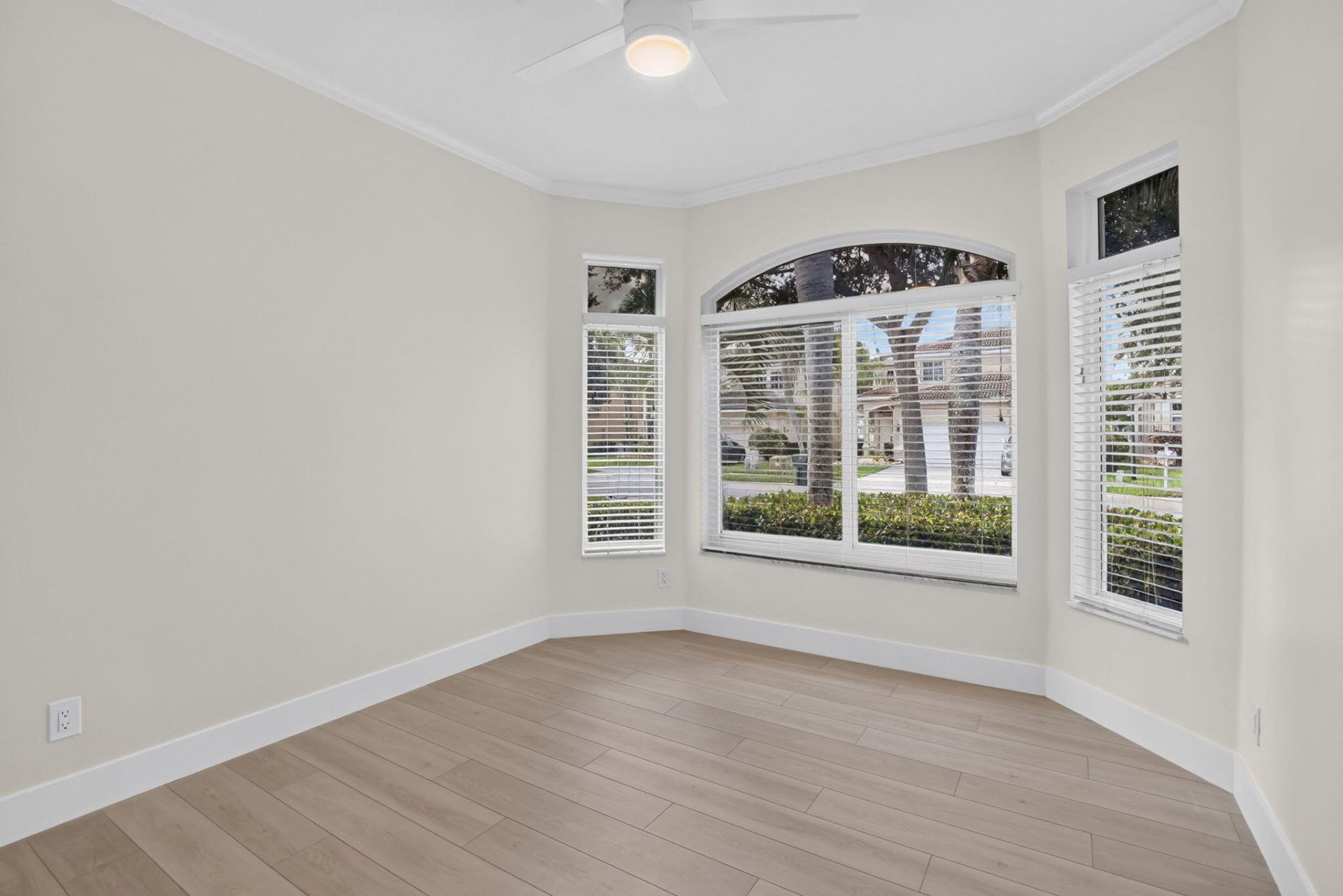 19303 SW 60th Court, Pembroke Pines, FL 33332 Photo