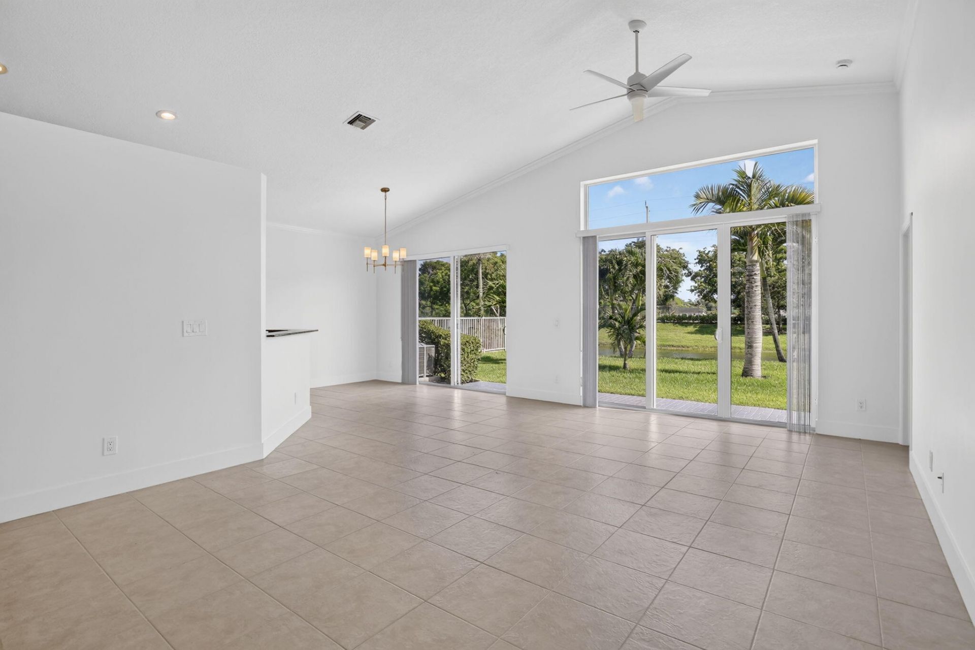 19303 SW 60th Court, Pembroke Pines, FL 33332 Photo