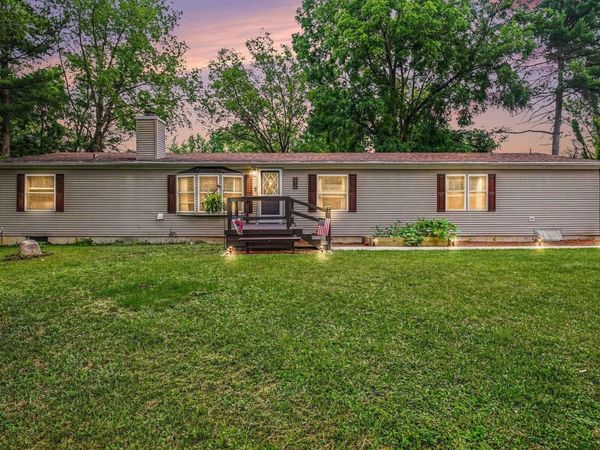 2656 E Evergreen Drive, Warsaw, IN 46582