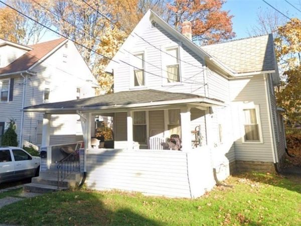 927 Bloomfield Avenue, Akron, OH 44302