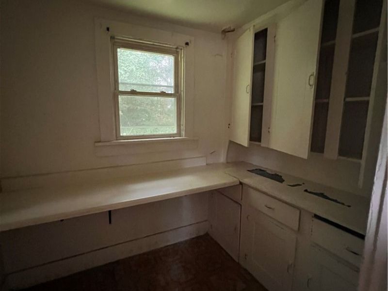 107 W Dalton Street, Akron, OH 44310 Photo 6