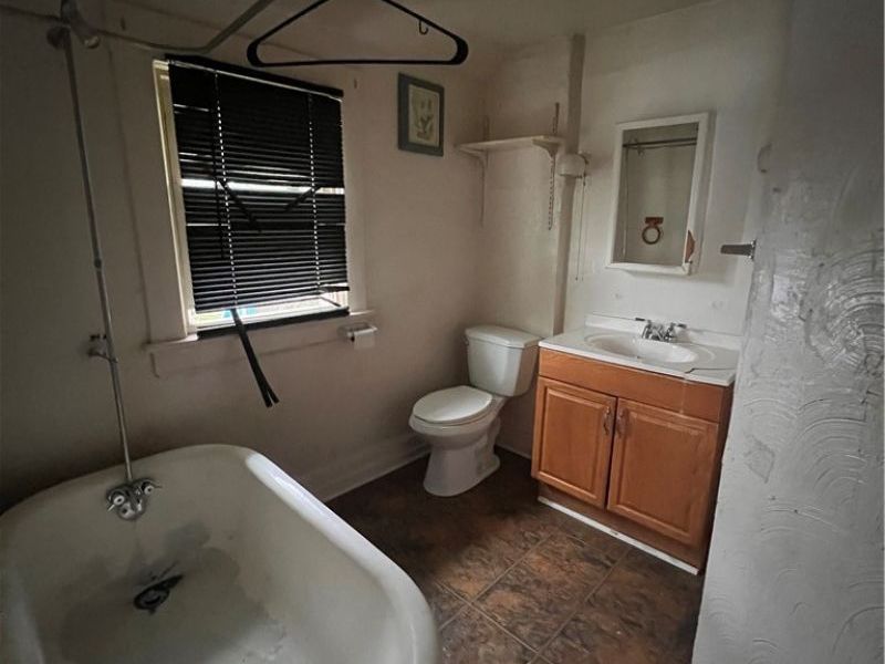 107 W Dalton Street, Akron, OH 44310 Photo 9