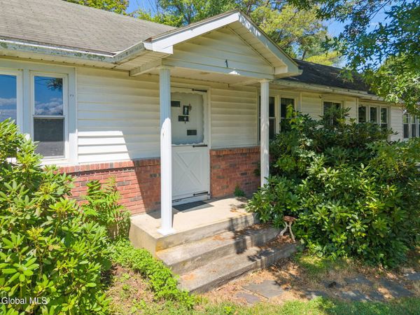 1 White Birch Lane, New Baltimore, NY 12192