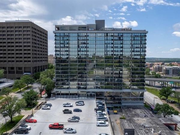 600 E Admiral Boulevard, Unit 408, Kansas City, MO 64106