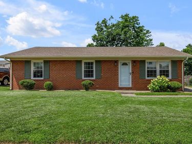845 Mildred Street, Versailles, KY 40383