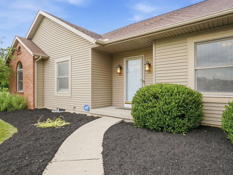 9793 US Highway 62, Orient, OH 43146 Photo 11