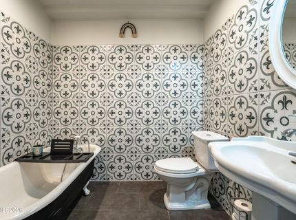 200 E Main Street, Sierraville, CA 96126 Photo