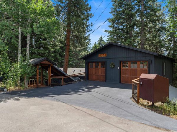 11301 Purple Sage Road, Truckee, CA 96161