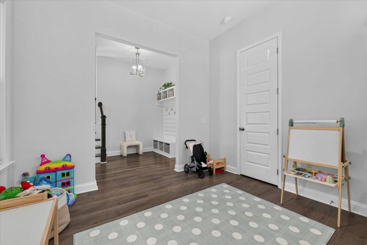 206 W Respite Lane Photo 14