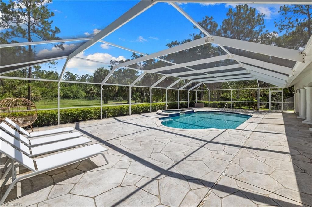2481 22nd Ave Ne, Naples, FL 34120 Photo