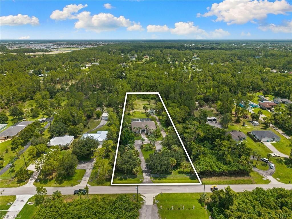 2481 22nd Ave Ne, Naples, FL 34120 Photo