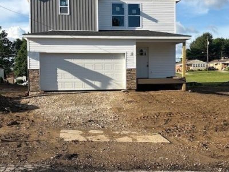 356 E Paige Avenue, Barberton, OH 44203 Photo 4