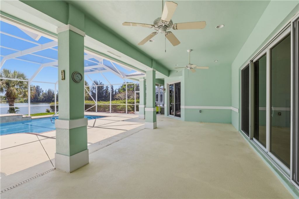 6525 7th Manor, Vero Beach, FL 32968 Photo