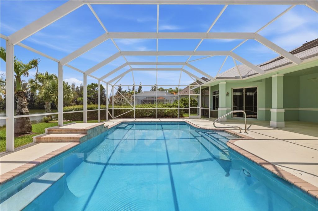 6525 7th Manor, Vero Beach, FL 32968 Photo