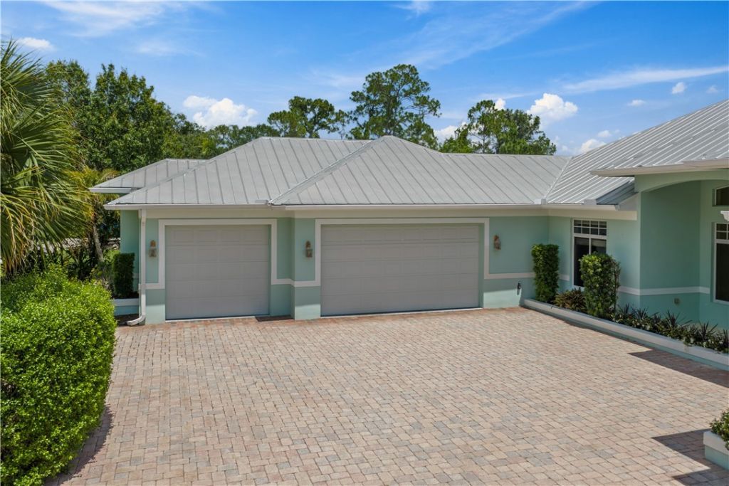 6525 7th Manor, Vero Beach, FL 32968 Photo