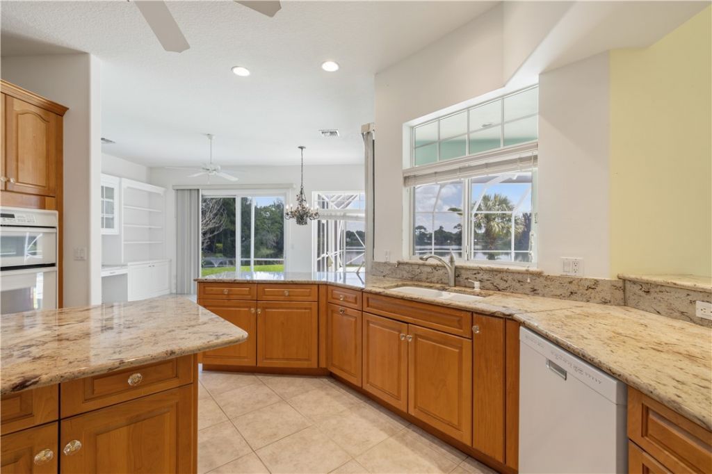 6525 7th Manor, Vero Beach, FL 32968 Photo