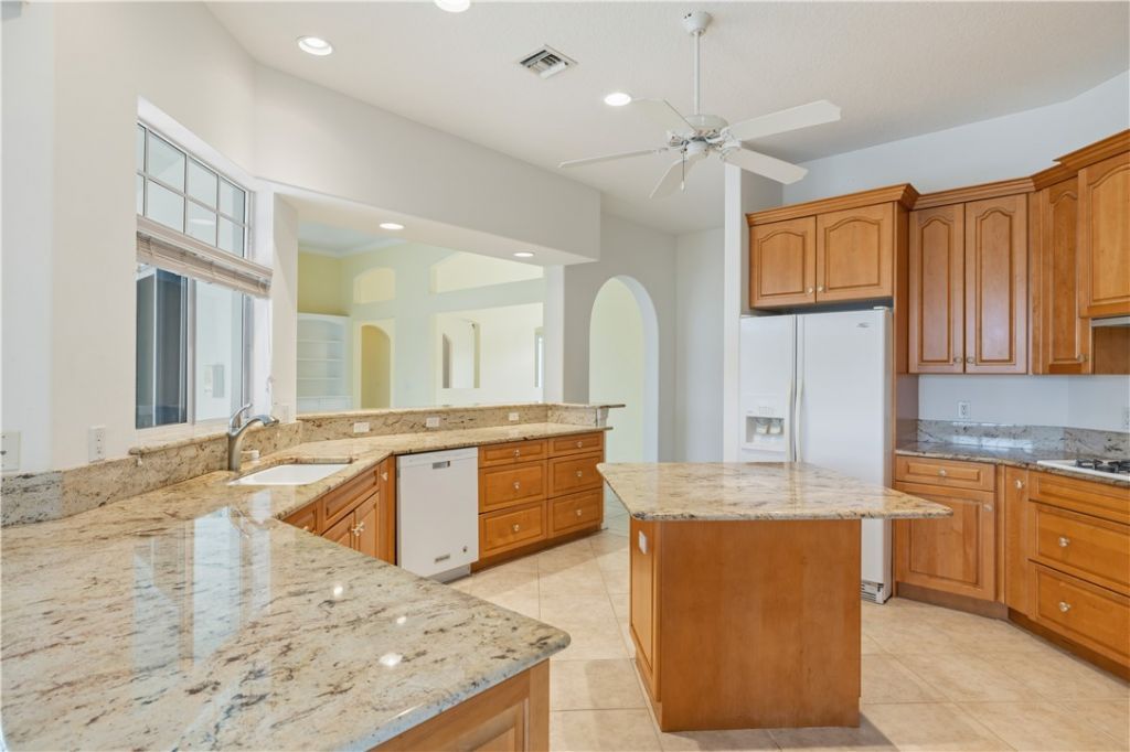 6525 7th Manor, Vero Beach, FL 32968 Photo