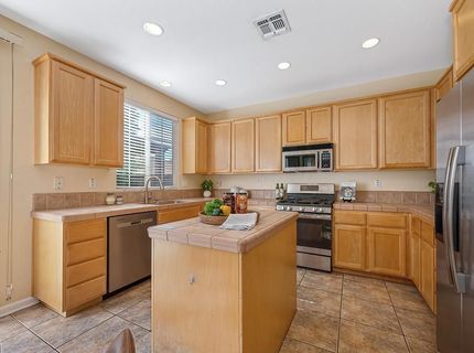 4976 Trouville Ln, Sacramento, CA 95835 Photo